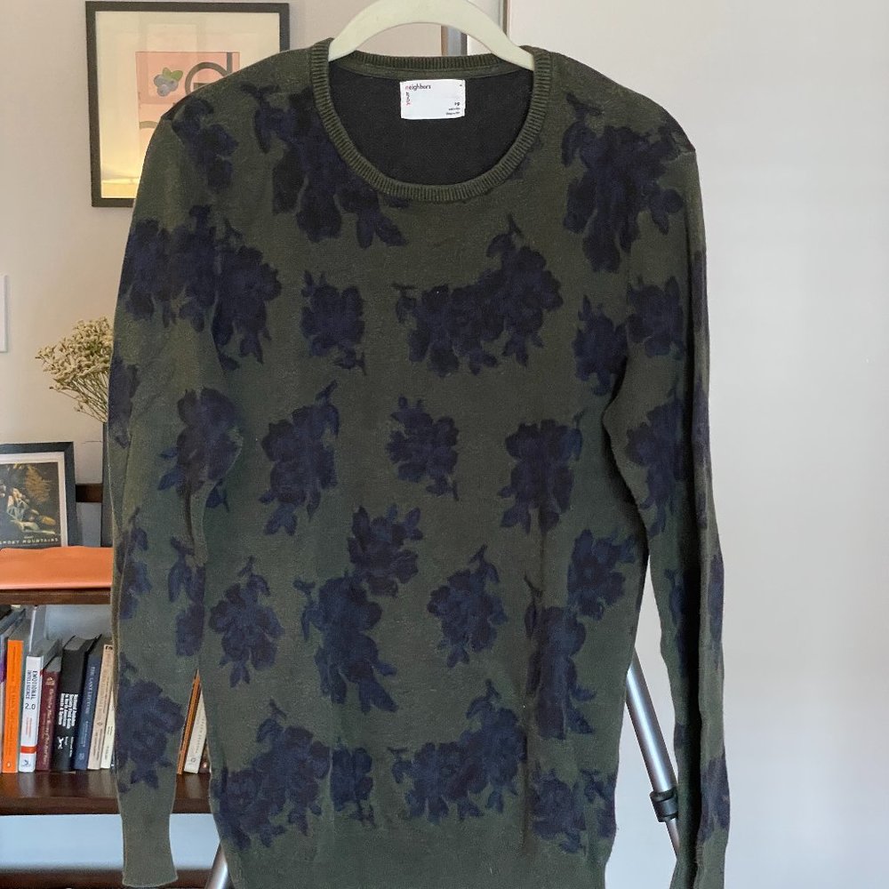 Urban Outfitters Floral Sweater size Small